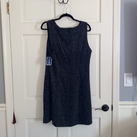 NWT Nicole Miller Sleeveless Sheath Dress in Gray - Picture 2 of 6